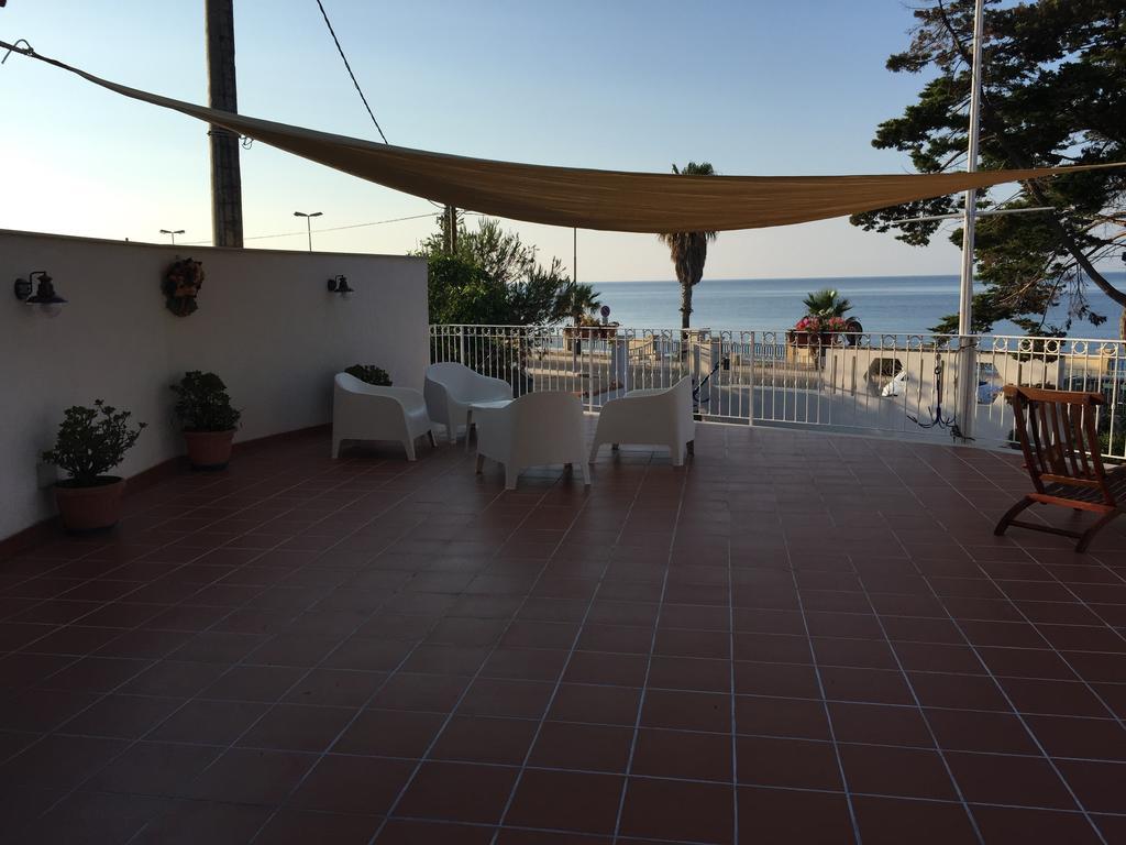 B&B Villa Sul Mare Мелито-ди-Порто-Сальво Экстерьер фото